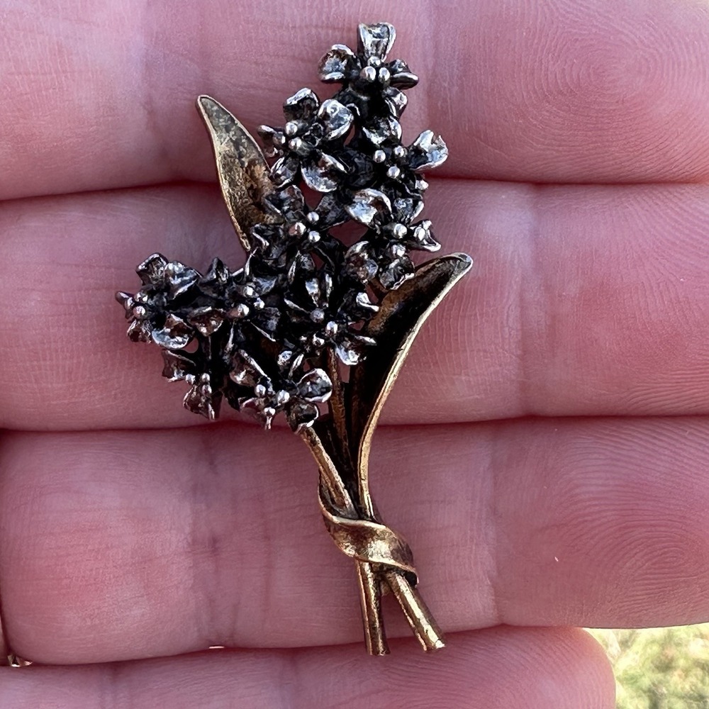Vintage MODE ART Brooch Pin Signed ART, Arthur Pepper‎ Flower BOUQUET Two Tone